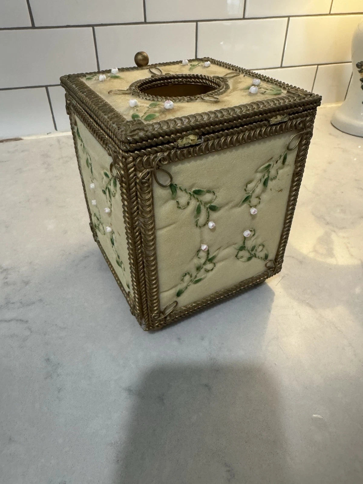 Resin Tissue Box Holder Cover Gold Trim-Flowers-Heart Collection | eBay