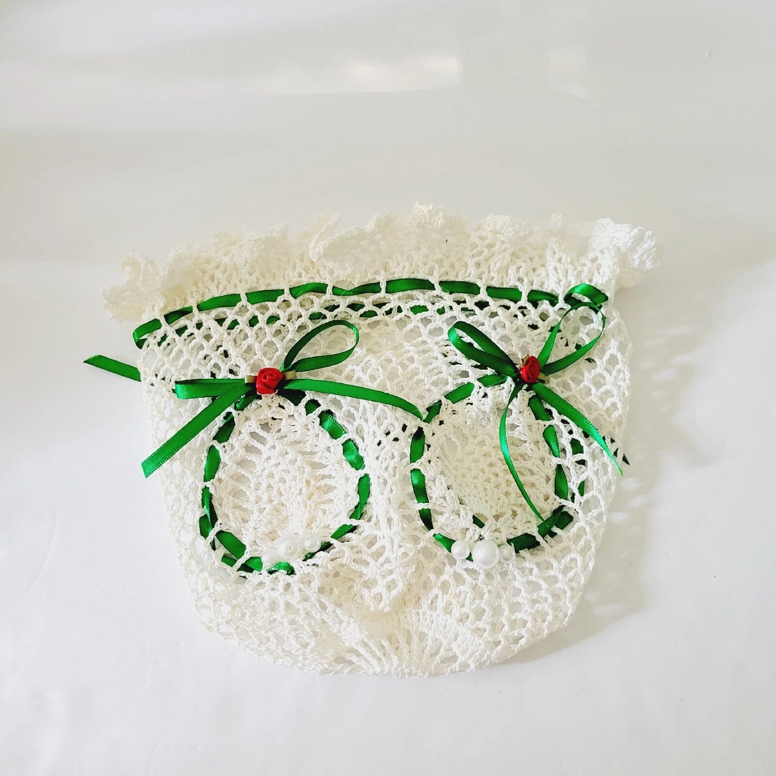 White Chrochet Tissue Box Cover With Roses Green Ribbon Holiday MCM BOHO | eBay