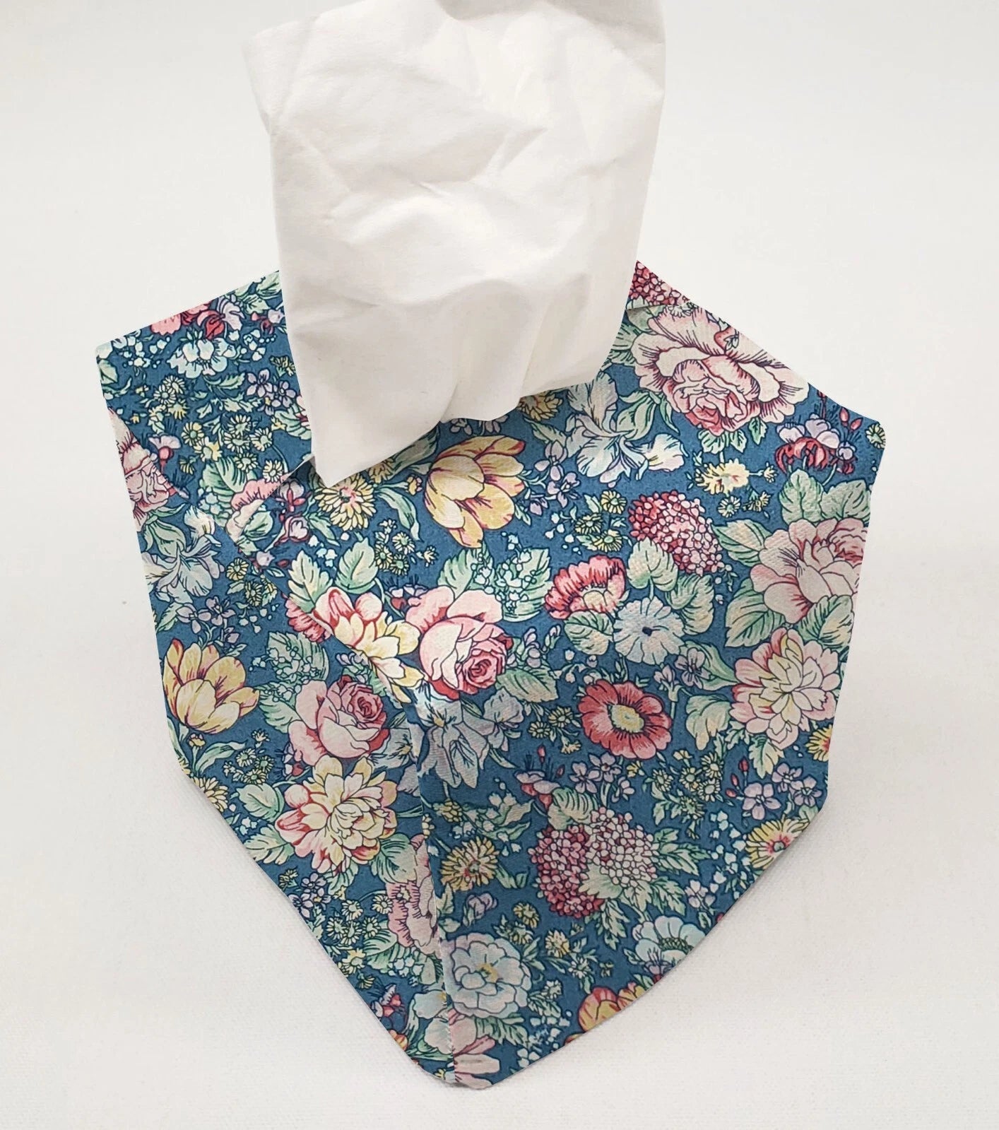 Rose Garden Tissue Box Cover (3 Colors Available) | eBay