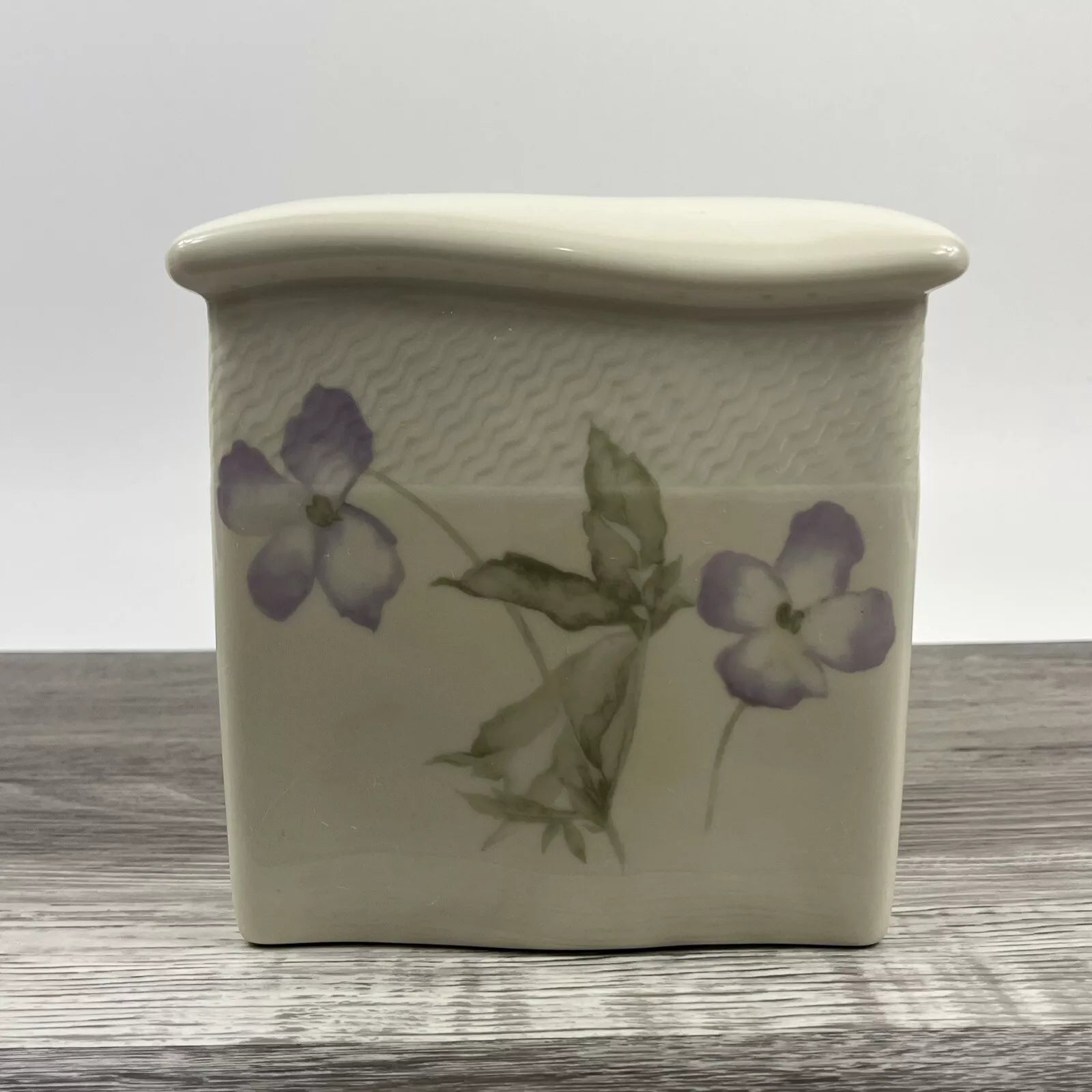 Croscill Forget Me Not Porcelain Tissue Box Cover Floral Linens 'n Things NEW | eBay