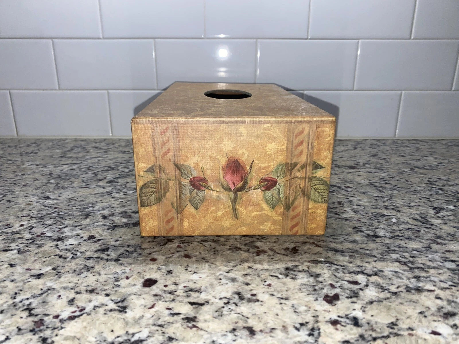 Bob's Boxes “Rosebuds” Tissue Box Cover Holder Susan A Winget Primitive | eBay