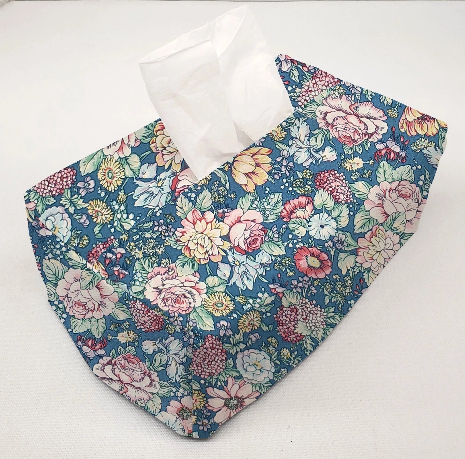 Rose Garden Tissue Box Cover (3 Colors Available) | eBay