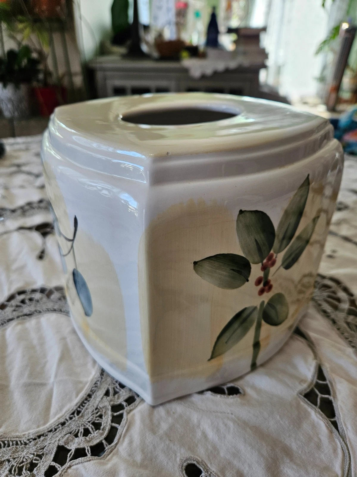 Croscill BOTANICAL GAZEBO Ceramic Square Tissue Box Cover Holder | eBay