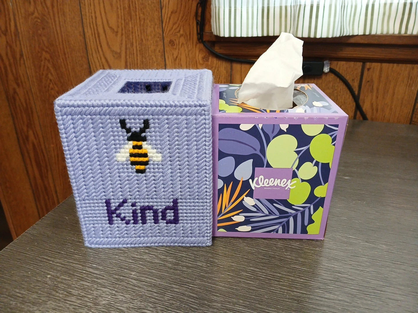 The B's Tissue Box Cover, Plastic Canvas | eBay