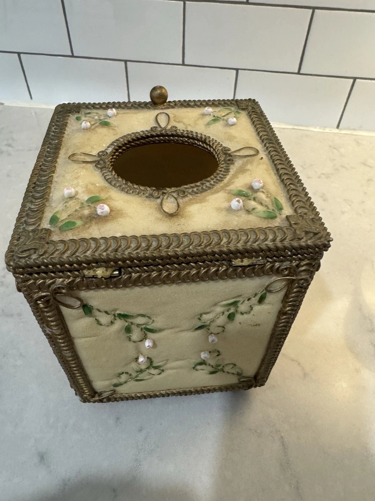 Resin Tissue Box Holder Cover Gold Trim-Flowers-Heart Collection | eBay