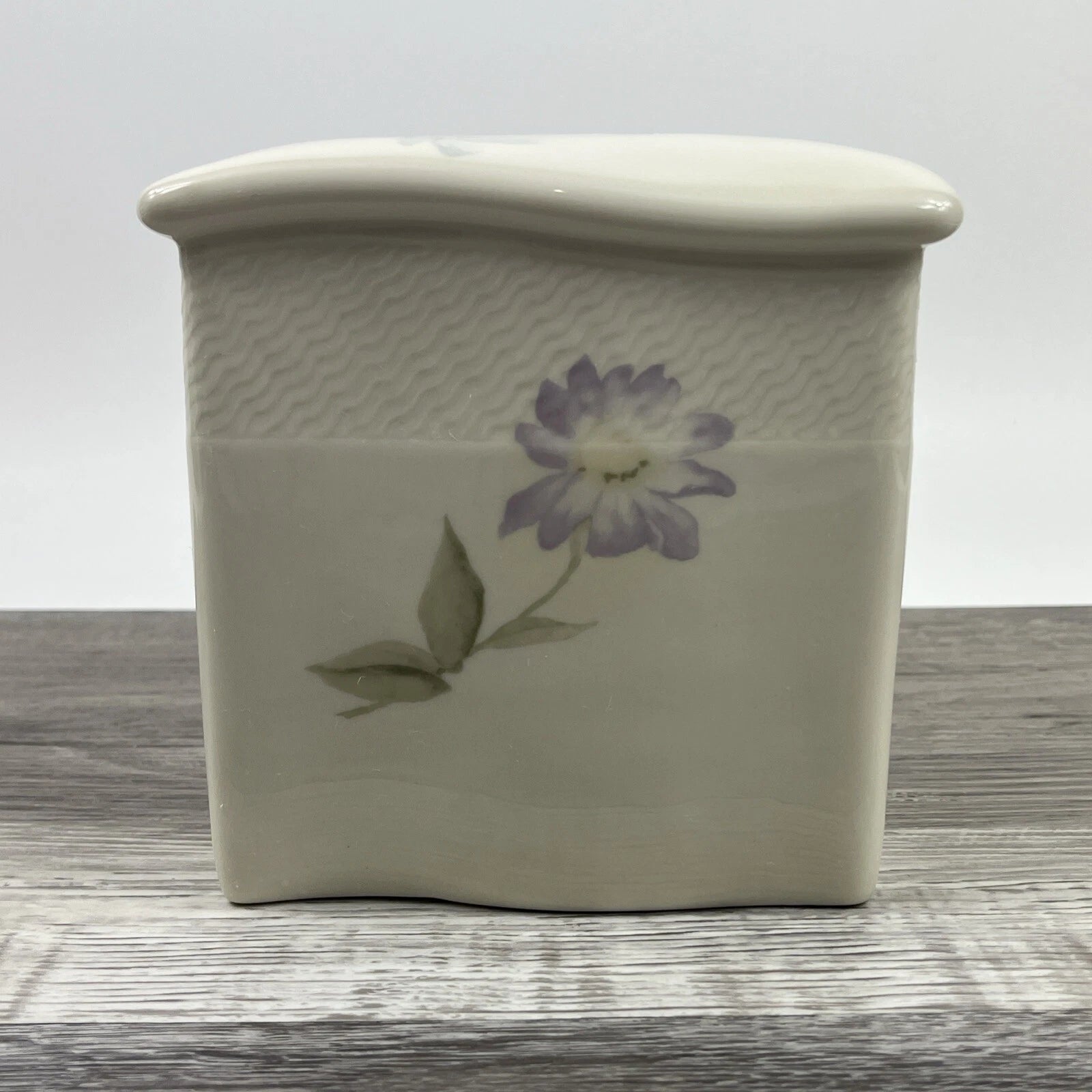 Croscill Forget Me Not Porcelain Tissue Box Cover Floral Linens 'n Things NEW | eBay