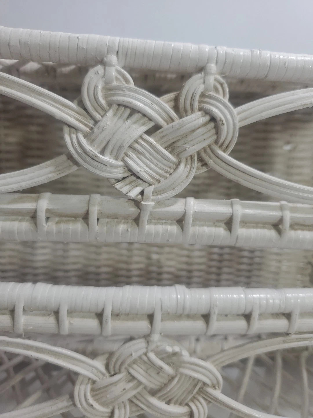 Vintage White Wicker Rattan Tissue Box Holder Cover Shabby Chic Cottage 10x5.5 | eBay