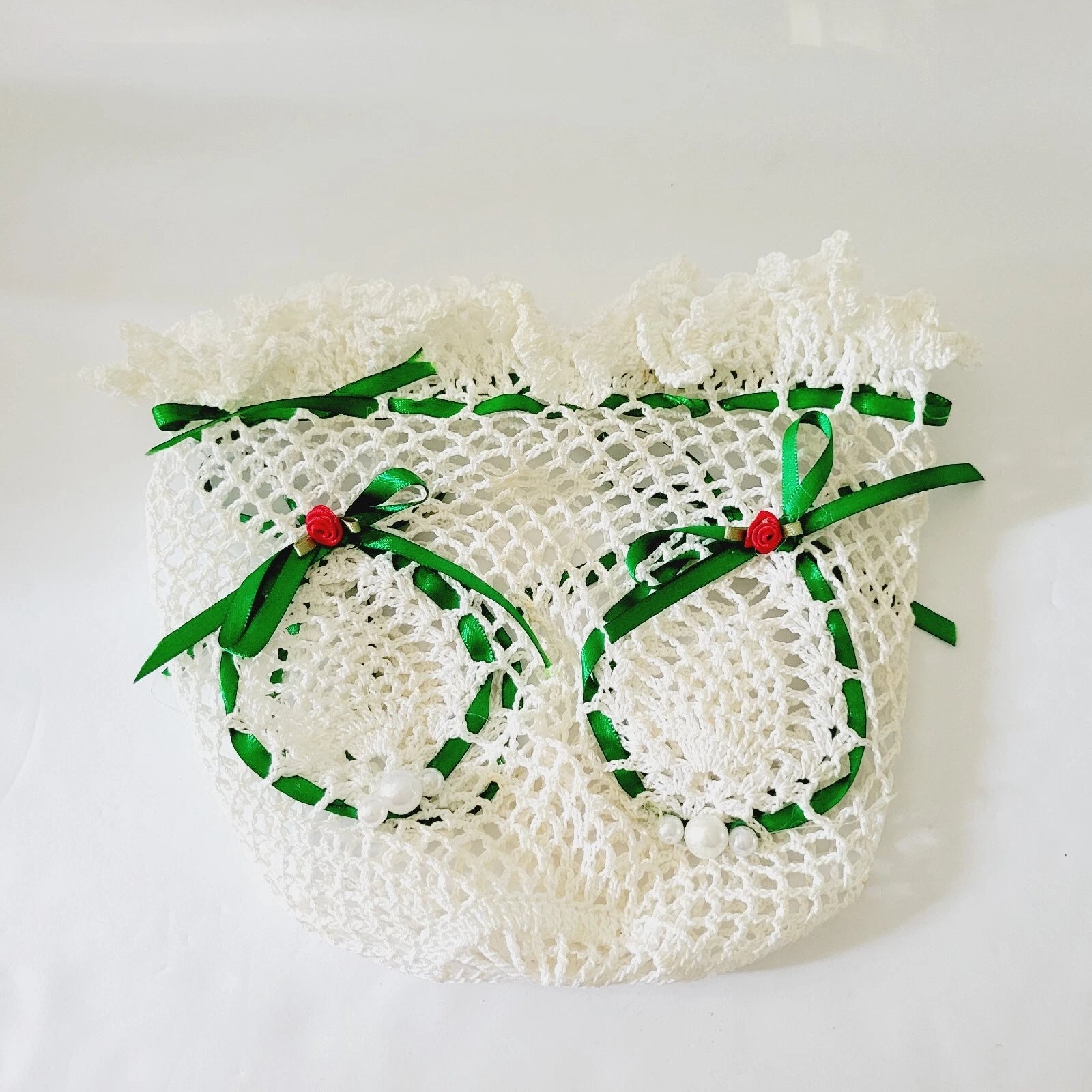 White Chrochet Tissue Box Cover With Roses Green Ribbon Holiday MCM BOHO | eBay