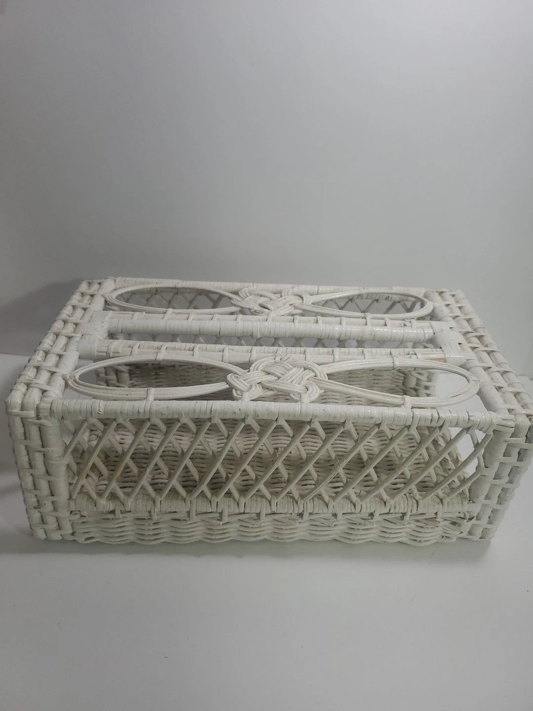 Vintage White Wicker Rattan Tissue Box Holder Cover Shabby Chic Cottage 10x5.5 | eBay
