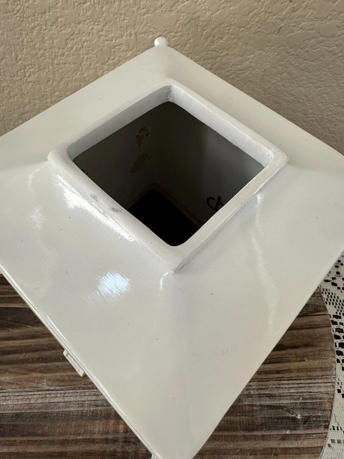 Crate & Barrel Black & White Pagoda Ceramic and Resin Tissue Box Holder | eBay