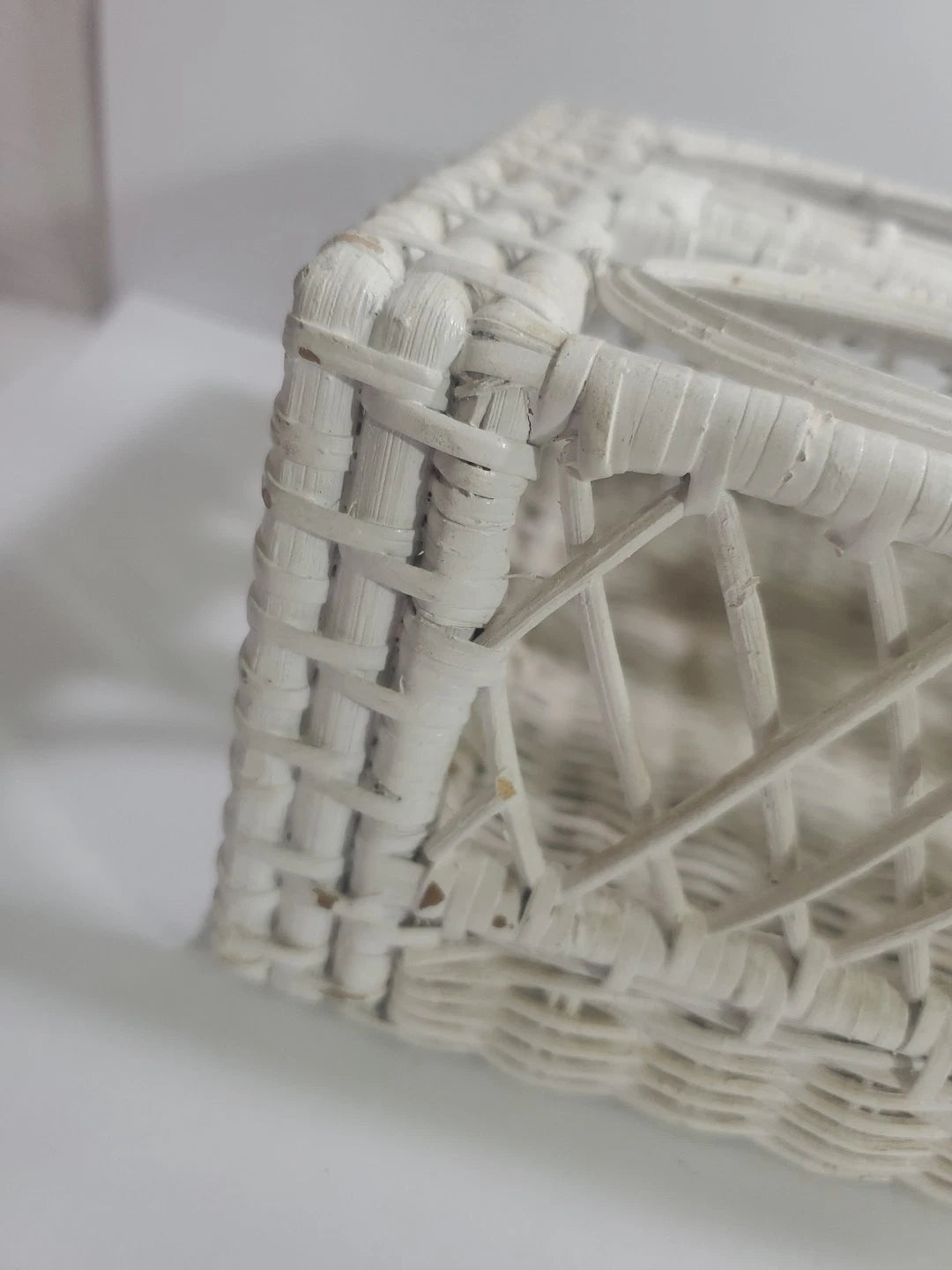 Vintage White Wicker Rattan Tissue Box Holder Cover Shabby Chic Cottage 10x5.5 | eBay