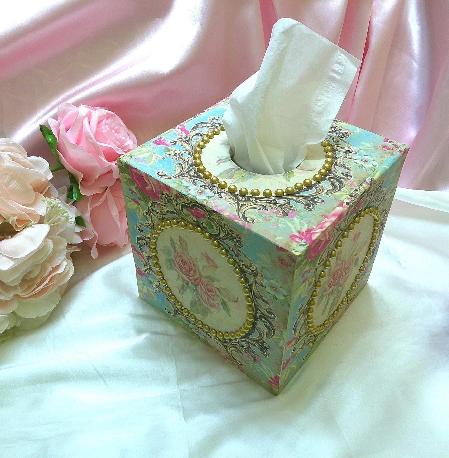 Shabby Chic Victorian Tissue Box Cover~Custom Design w/Gold Beaded Trim~Roses | eBay