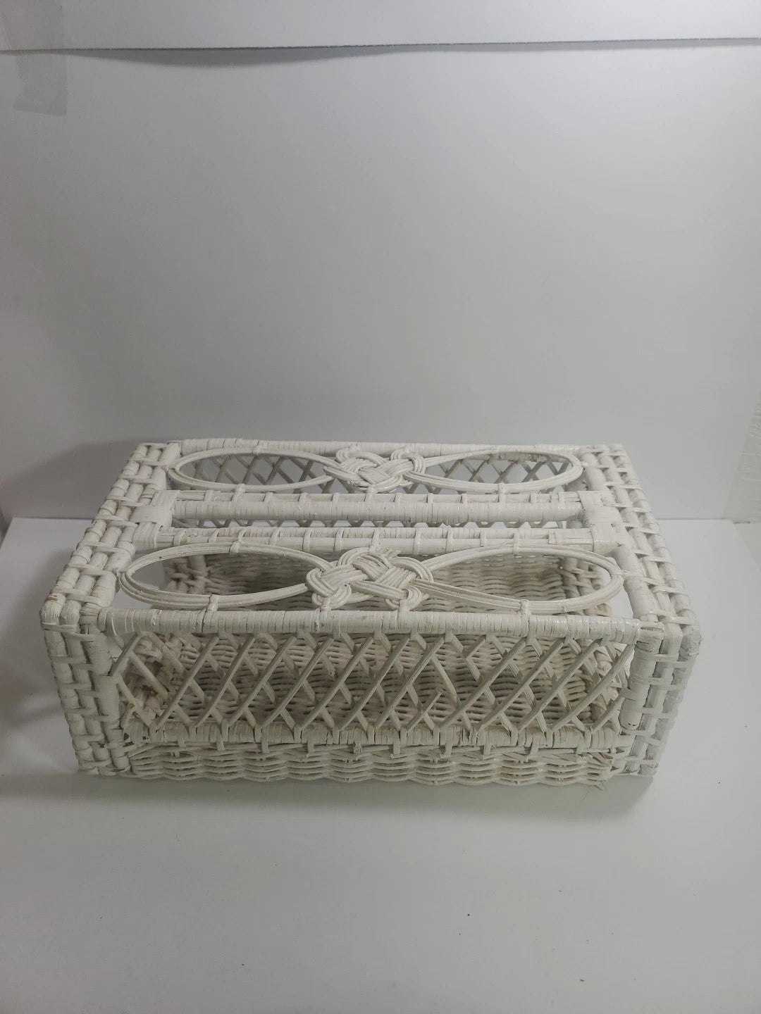 Vintage White Wicker Rattan Tissue Box Holder Cover Shabby Chic Cottage 10x5.5 | eBay