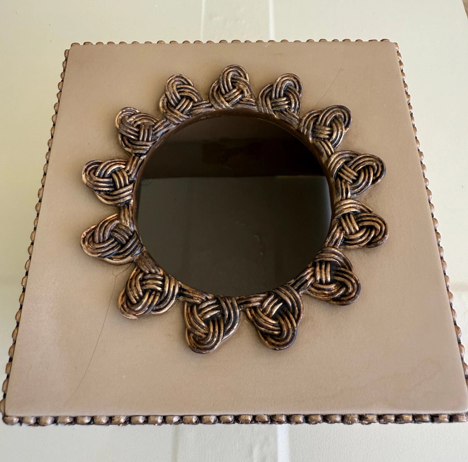 AVANTI LINENS ELEGANT TISSUE BOX COVER. BATHROOM DECOR | eBay