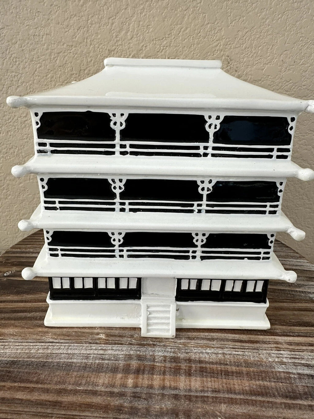 Crate & Barrel Black & White Pagoda Ceramic and Resin Tissue Box Holder | eBay