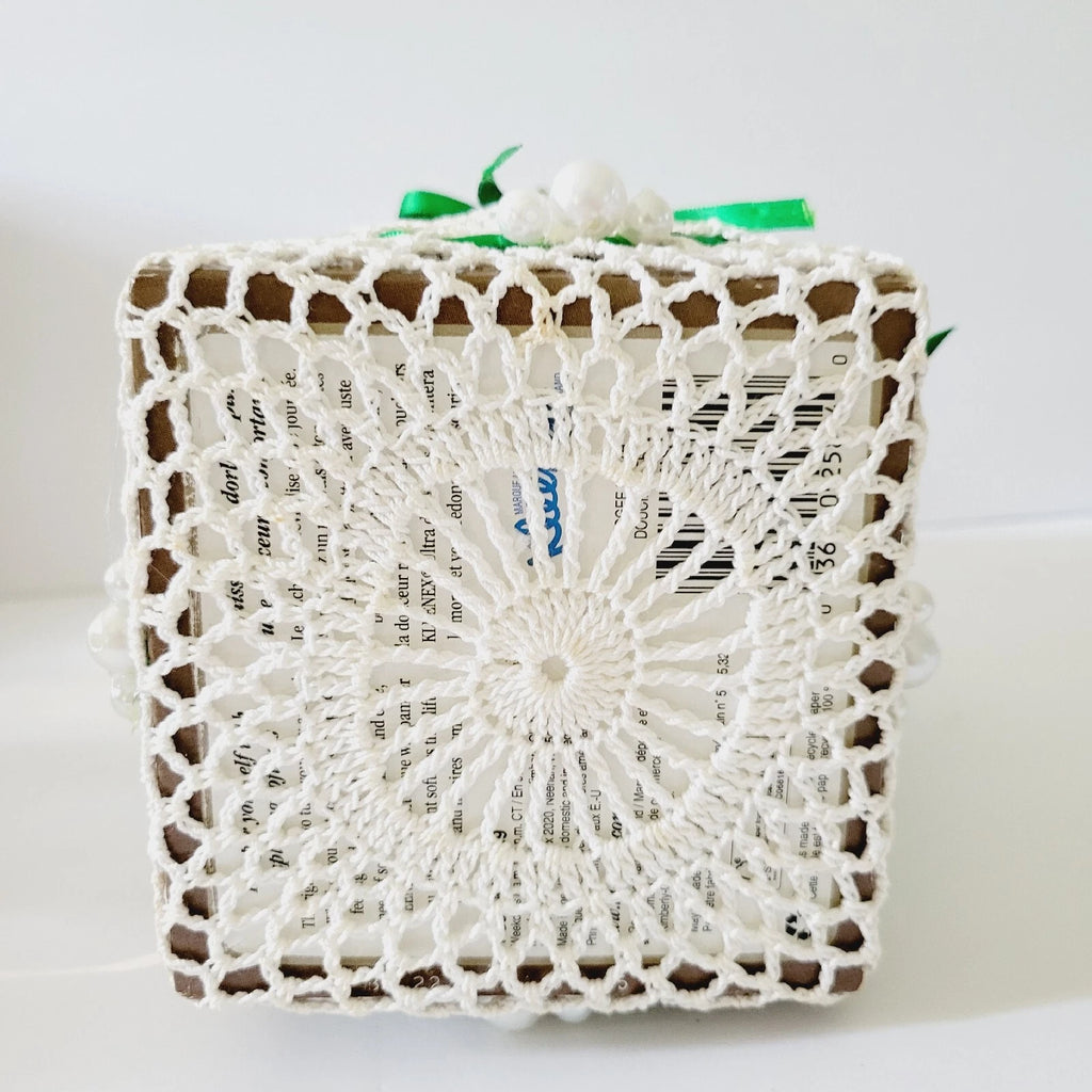 White Chrochet Tissue Box Cover With Roses Green Ribbon Holiday MCM BOHO | eBay